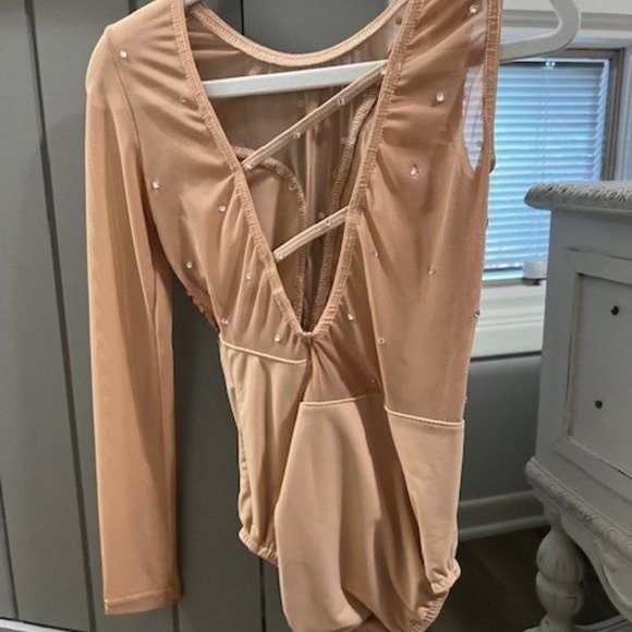 REVERENCE dance Leotard Sequined.  Very pretty. Size YM. - Picture 2 of 5